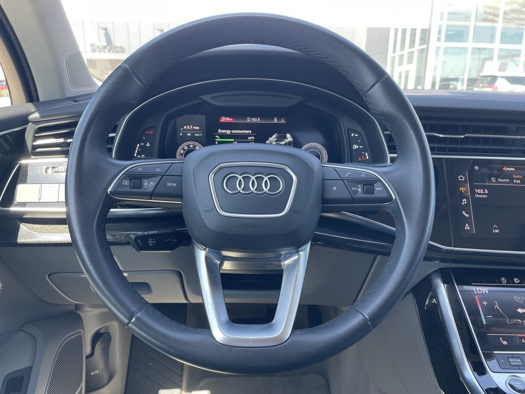 2023 Audi Q7 55 Premium Plus photo 9