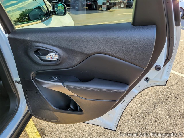 2022 JEEP CHEROKEE - Image 31