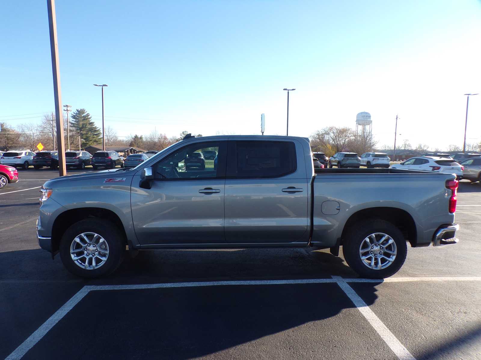 2026 Chevrolet Silverado 1500 LT photo 3