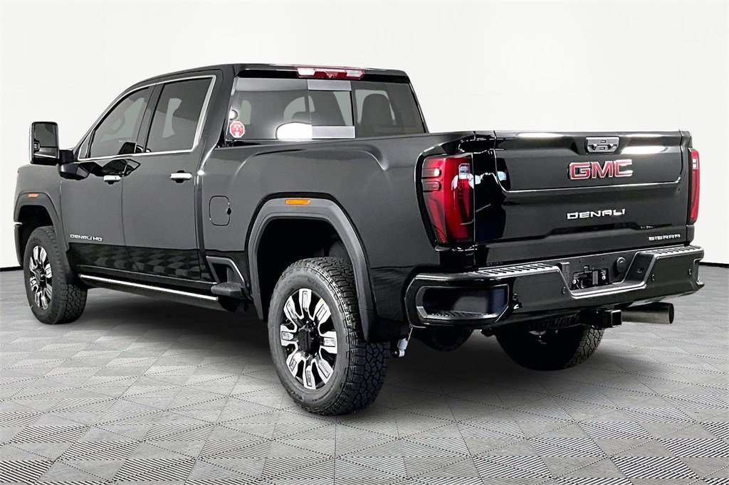 2026 Gmc Sierra 3500 HD Denali photo 4