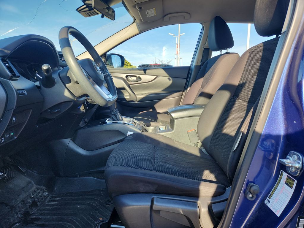 2020 Nissan Rogue Sport S photo 4