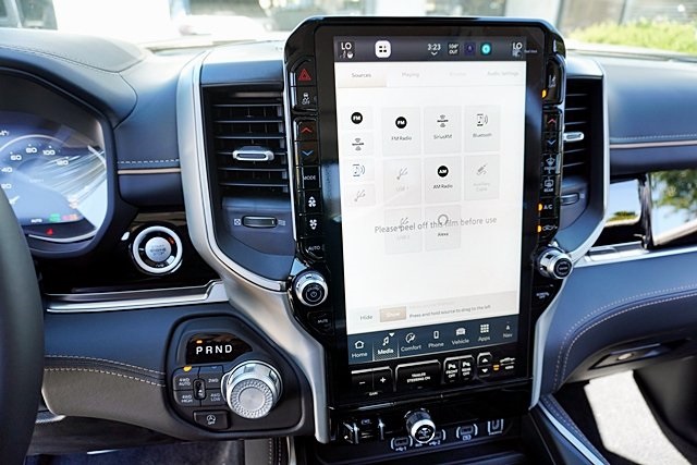 New 2026 Ivory White Tri-Coat Pearl-Coat Exterior Paint RAM Tungsten image 36