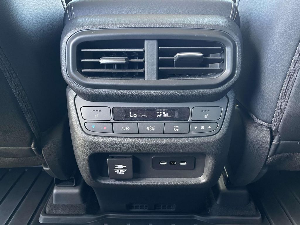 2024 Honda Pilot Elite photo 4