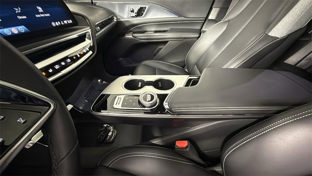 2024 Cadillac Lyriq Tech photo 24