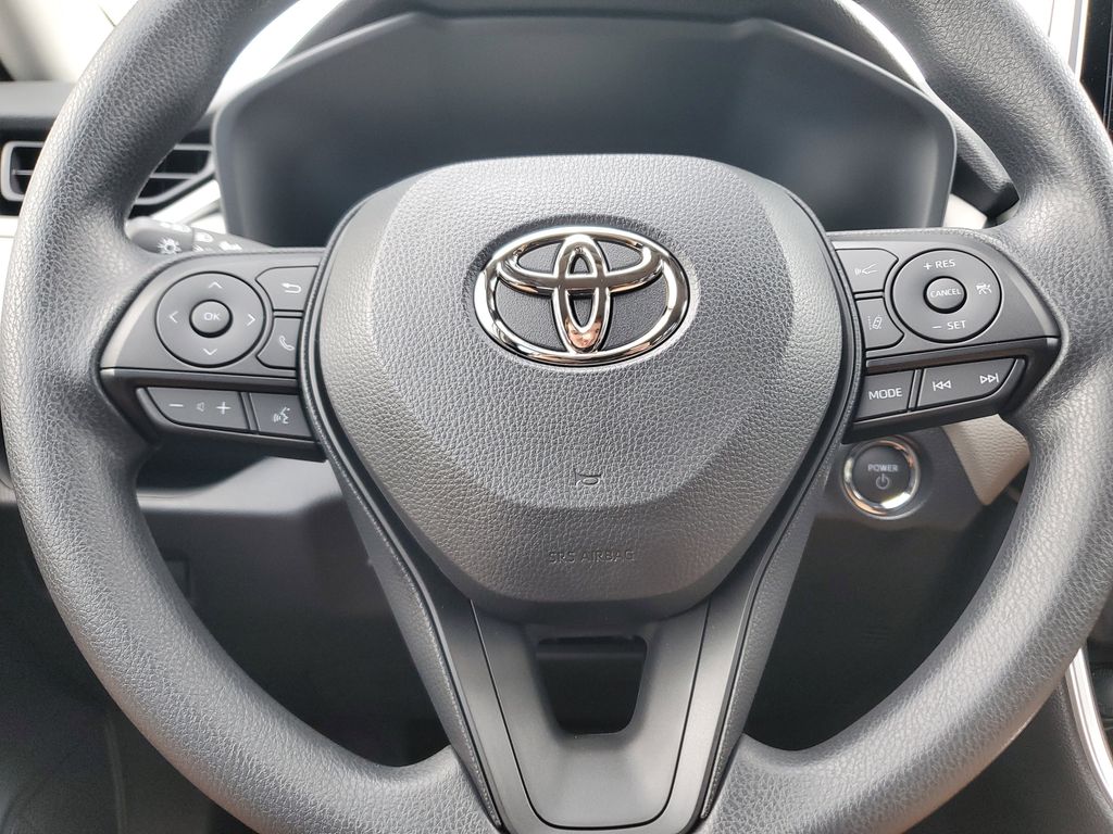 2025 Toyota RAV4 Hybrid XLE photo 19