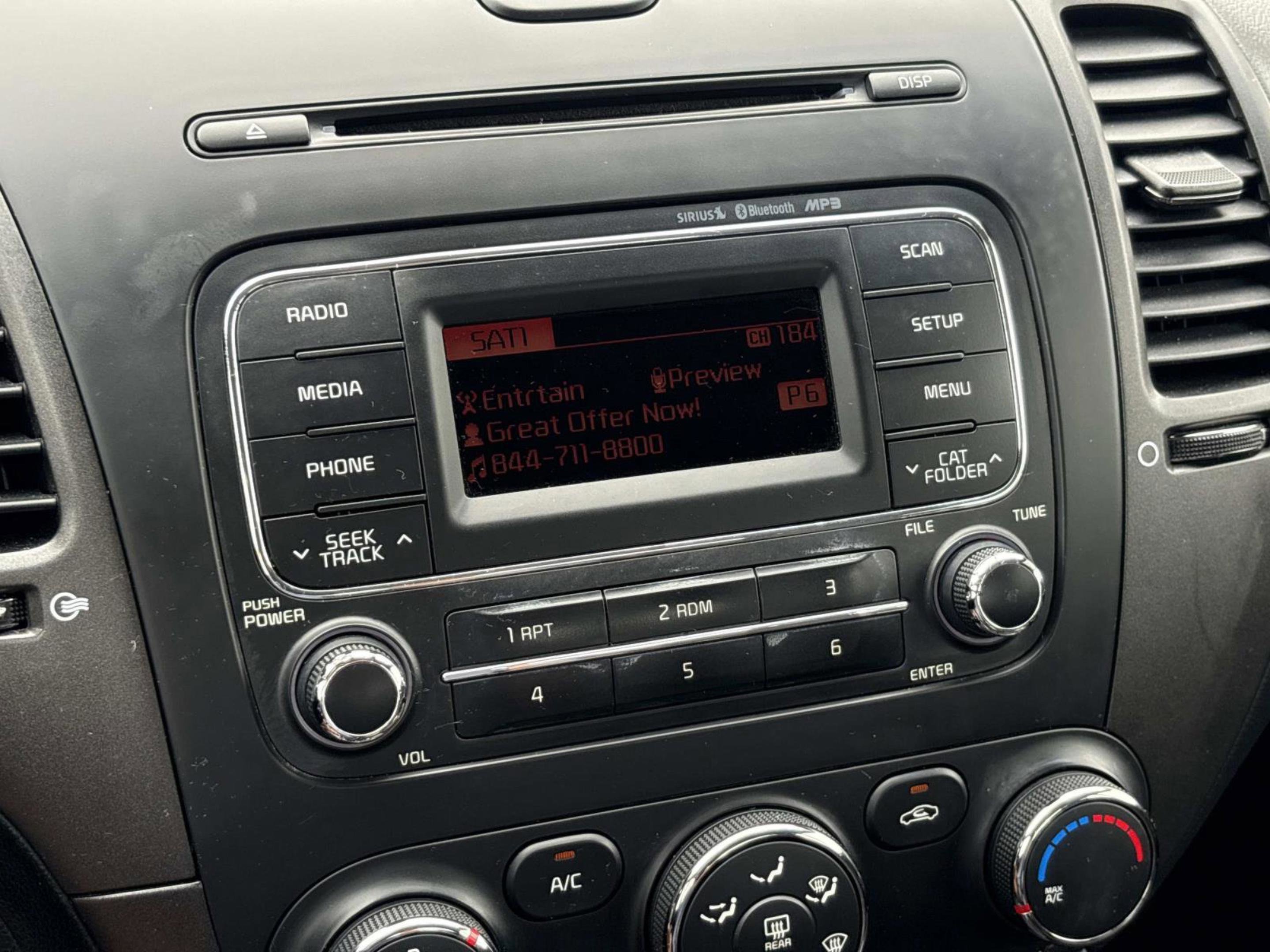 2016 Kia Forte LX photo 31