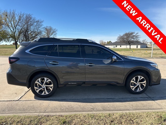 2021 Subaru Outback Touring XT photo 2
