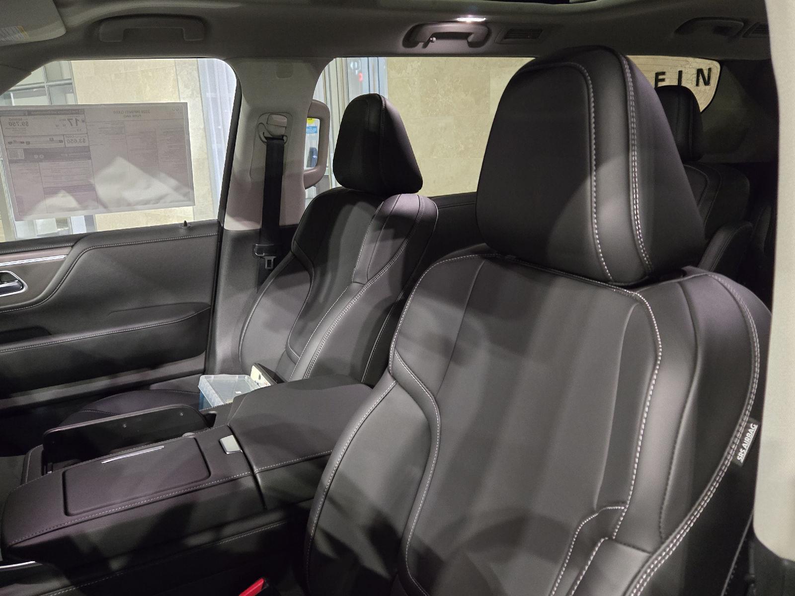 2026 Infiniti QX80 Pure photo 7