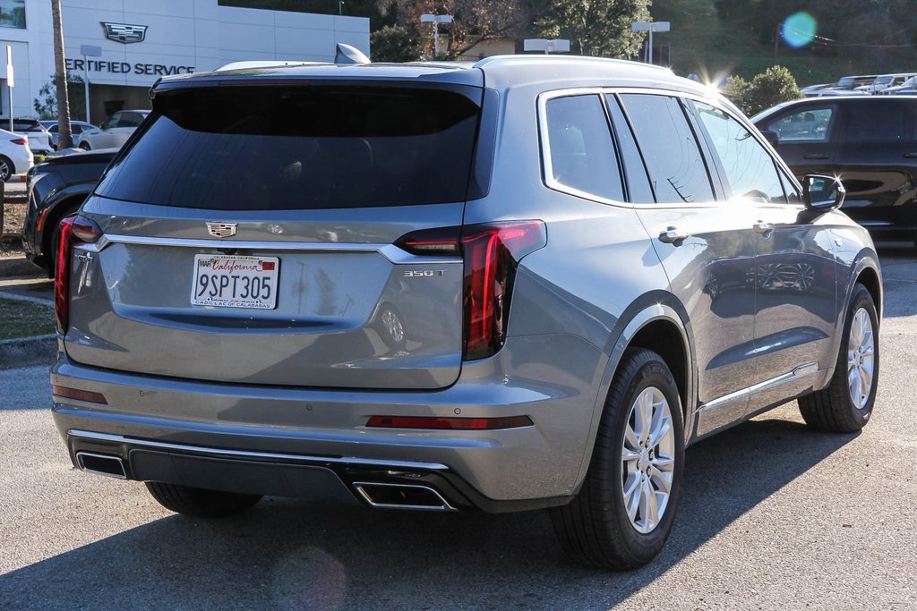 2025 Cadillac XT6 Luxury photo 4