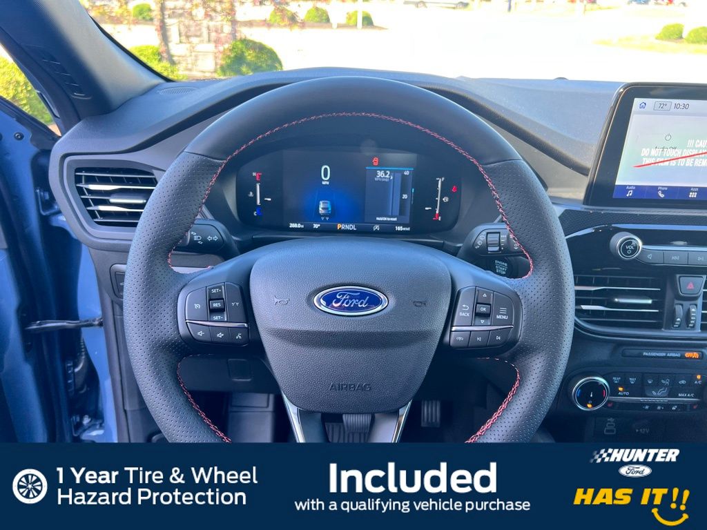 2025 Ford Escape ST-Line photo 9