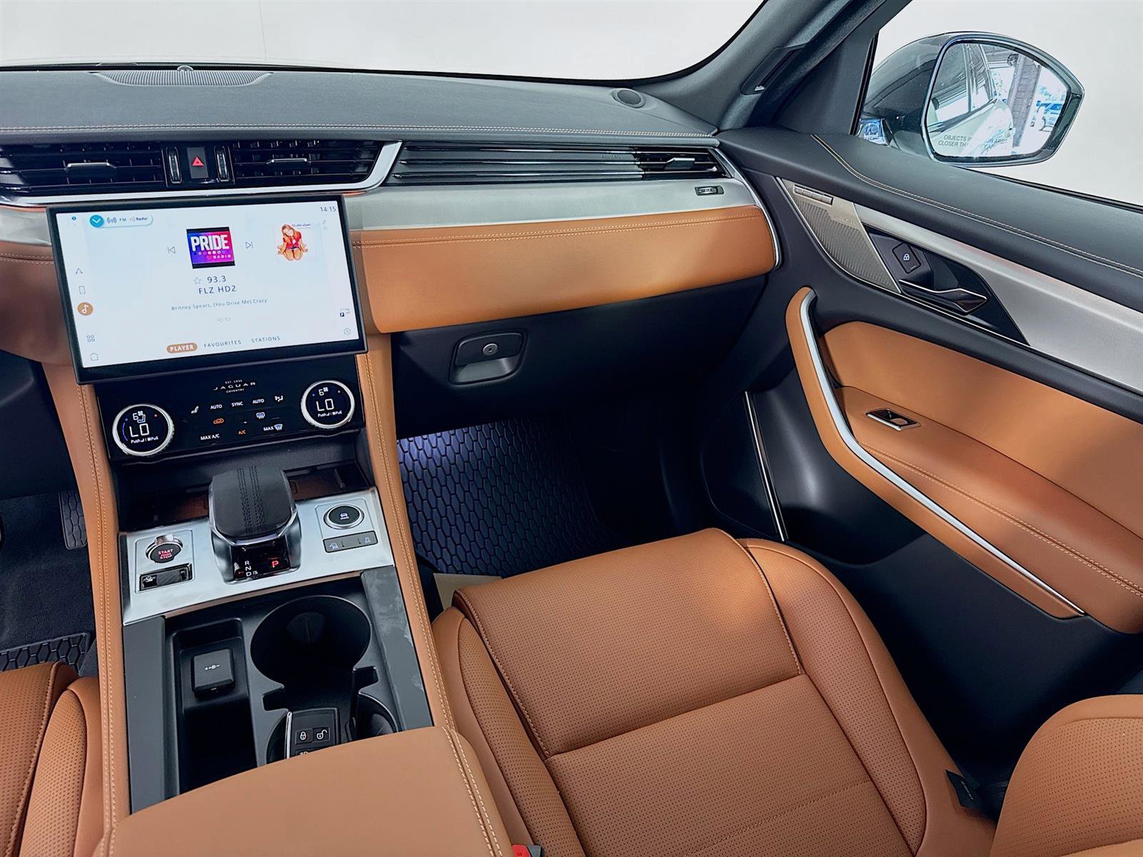 2026 Jaguar F-PACE P250 R-Dynamic S photo 24