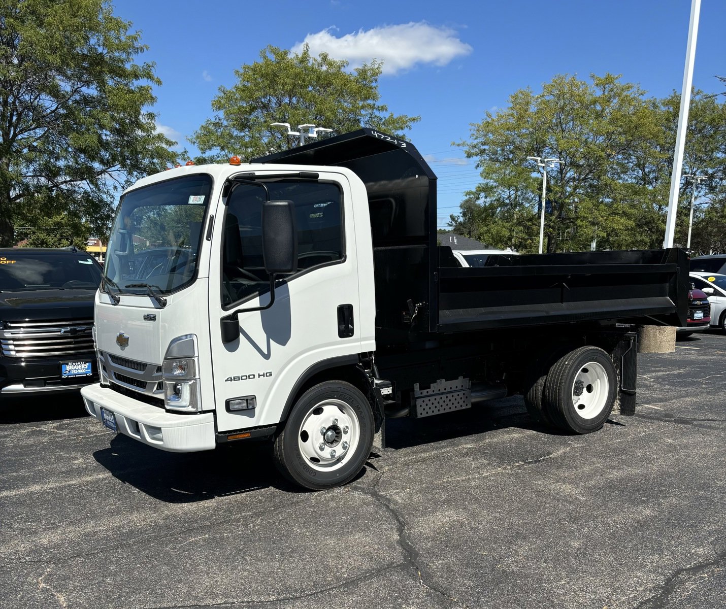 2024 Chevrolet Silverado photo 2