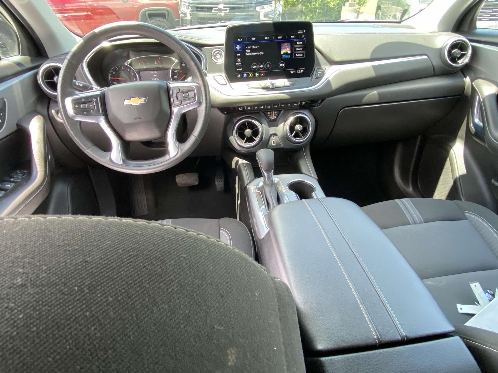 2023 Chevrolet Blazer 2LT photo 3