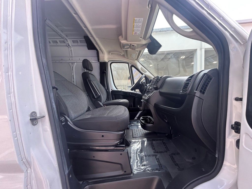 2023 Ram ProMaster 2500 photo 15