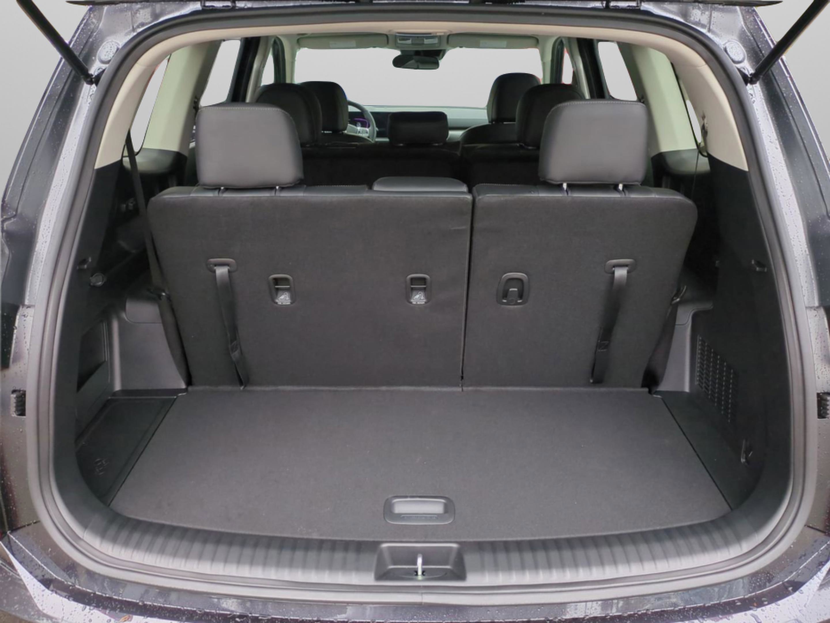 2025 Kia Telluride LX photo 12