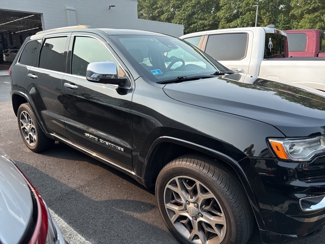 2020 Jeep Grand Cherokee Overland photo 2