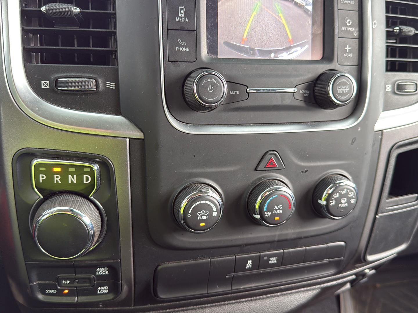 2021 Ram 1500 Classic SLT photo 13