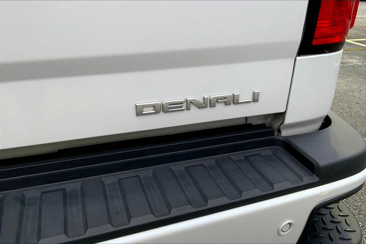 Image 8 of Pre-Owned 2019 GMC Sierra 2500HD Denali - In-Stock