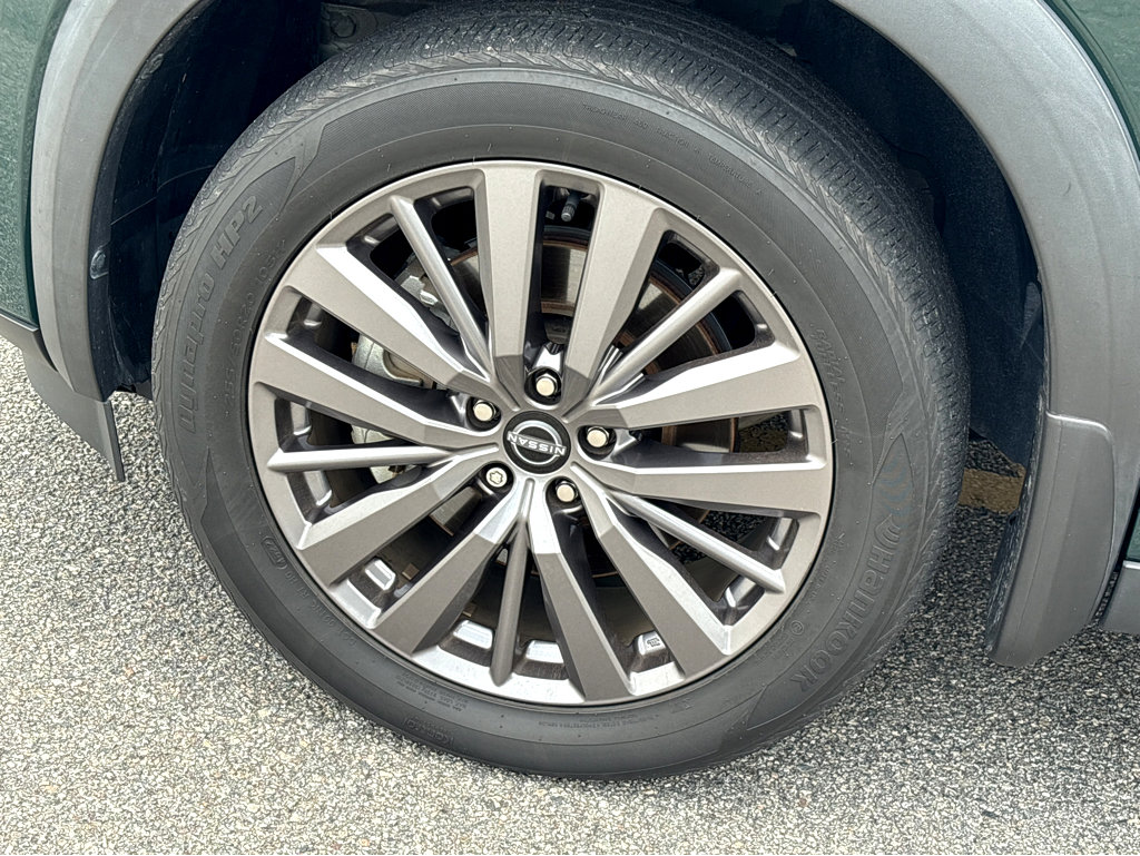 2023 Nissan Pathfinder SL photo 22