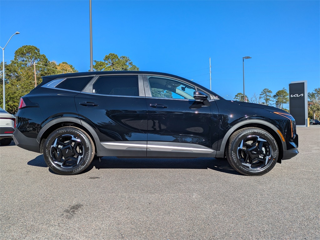 2026 Kia Sportage EX photo 2