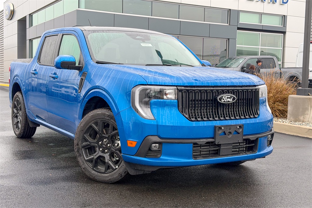 2025 Ford Maverick Lobo's photo