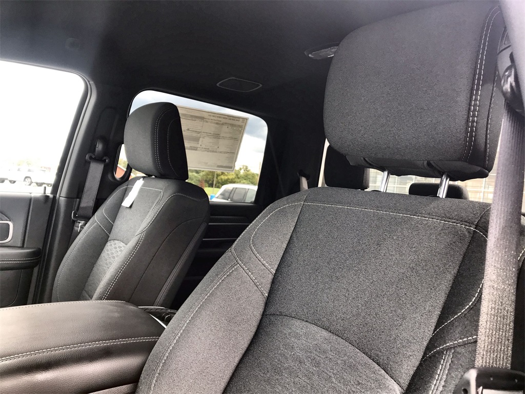 2026 Ram 2500 Big Horn photo 11