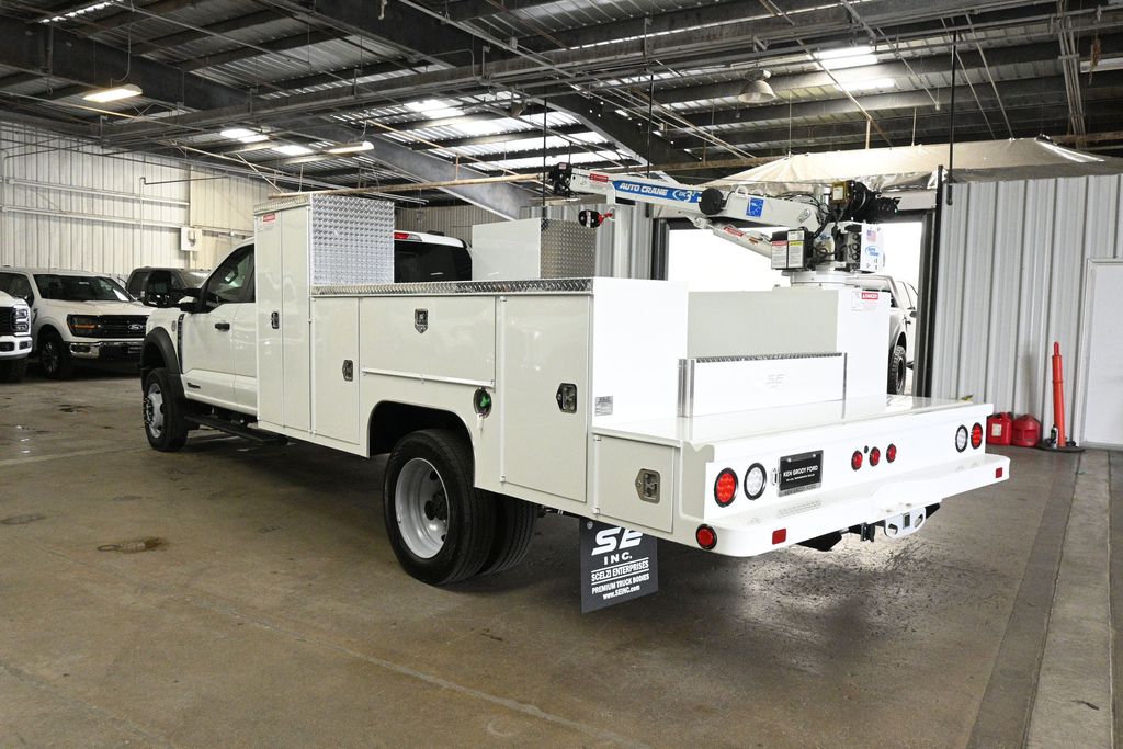 2024 Ford F-550 XL photo 4