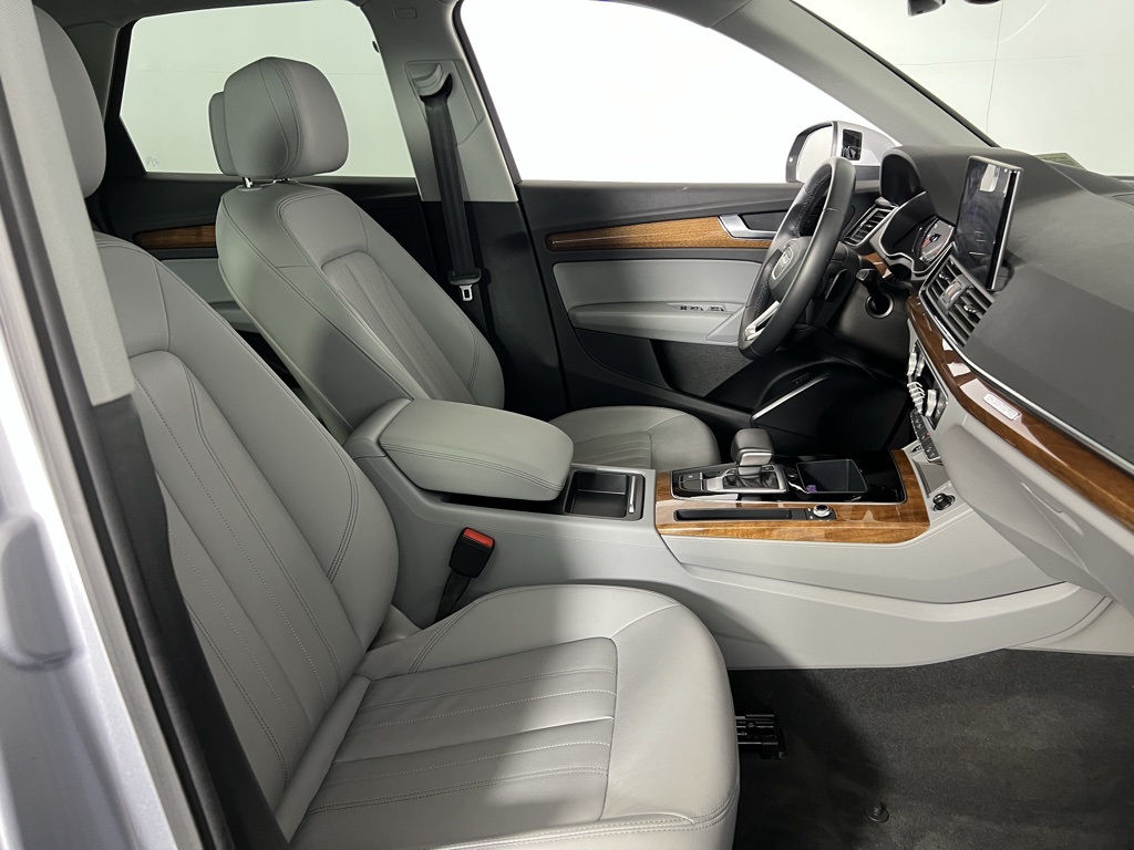 2022 Audi Q5 45 S line Premium photo 26