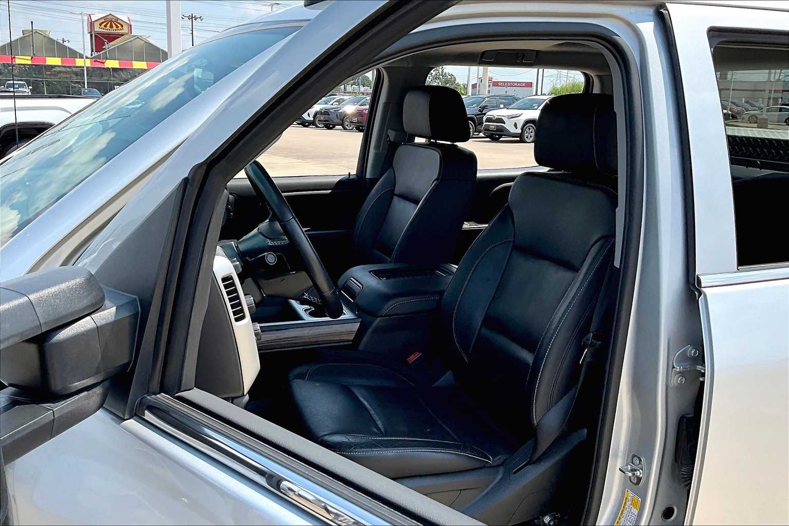 2019 Gmc Sierra HD SLT photo 7