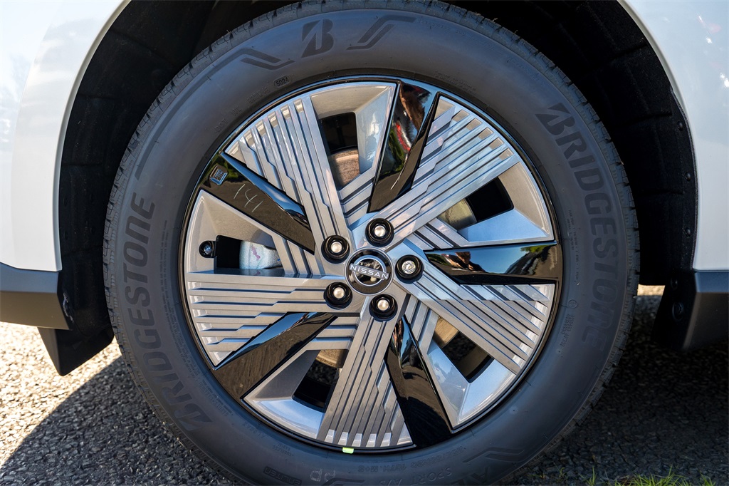 2025 Nissan Murano SL photo 6
