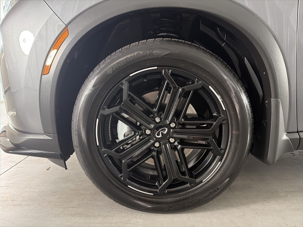 2026 Infiniti QX60 Luxe photo 3