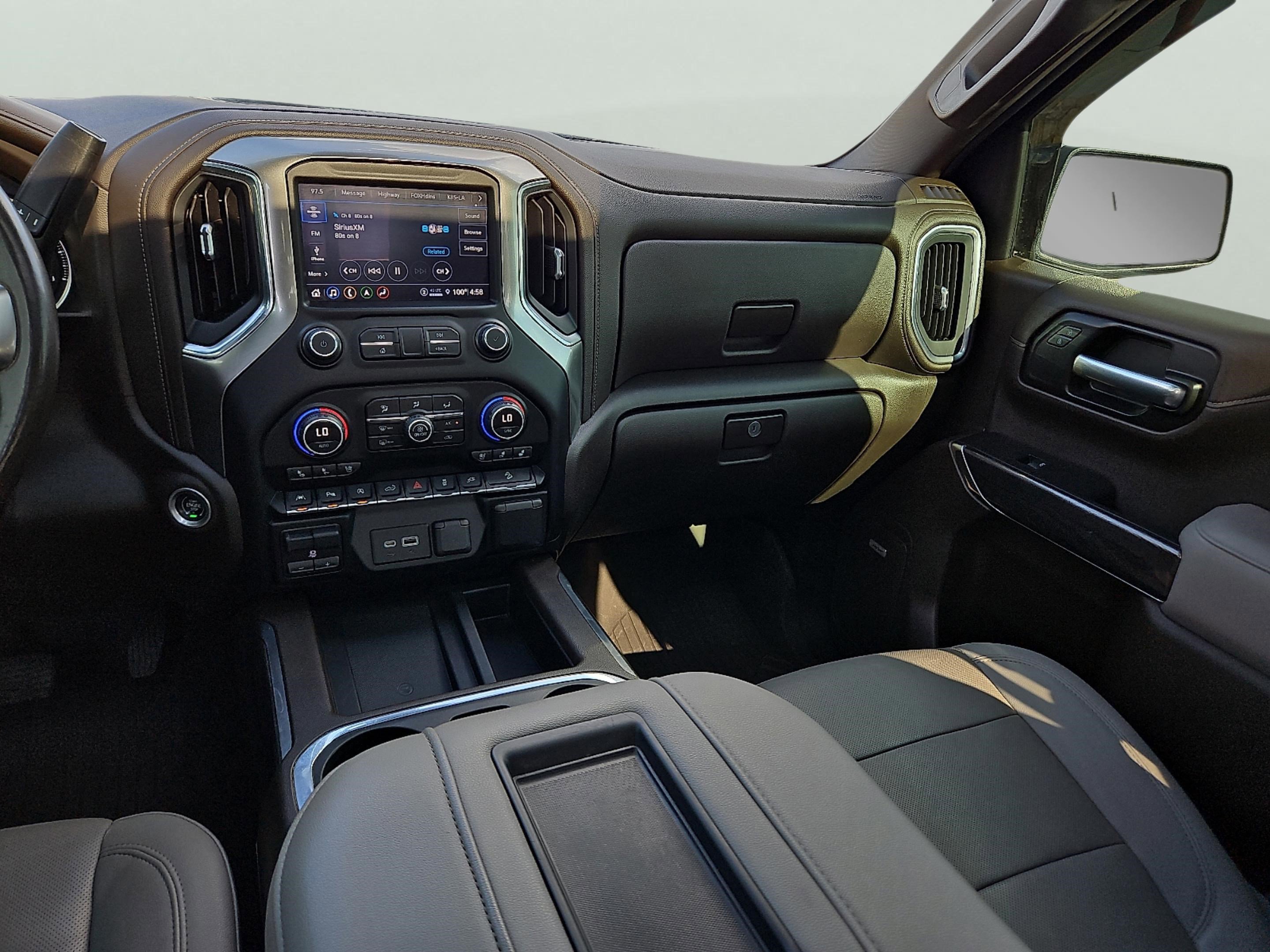 2021 Chevrolet Silverado LTZ photo 10