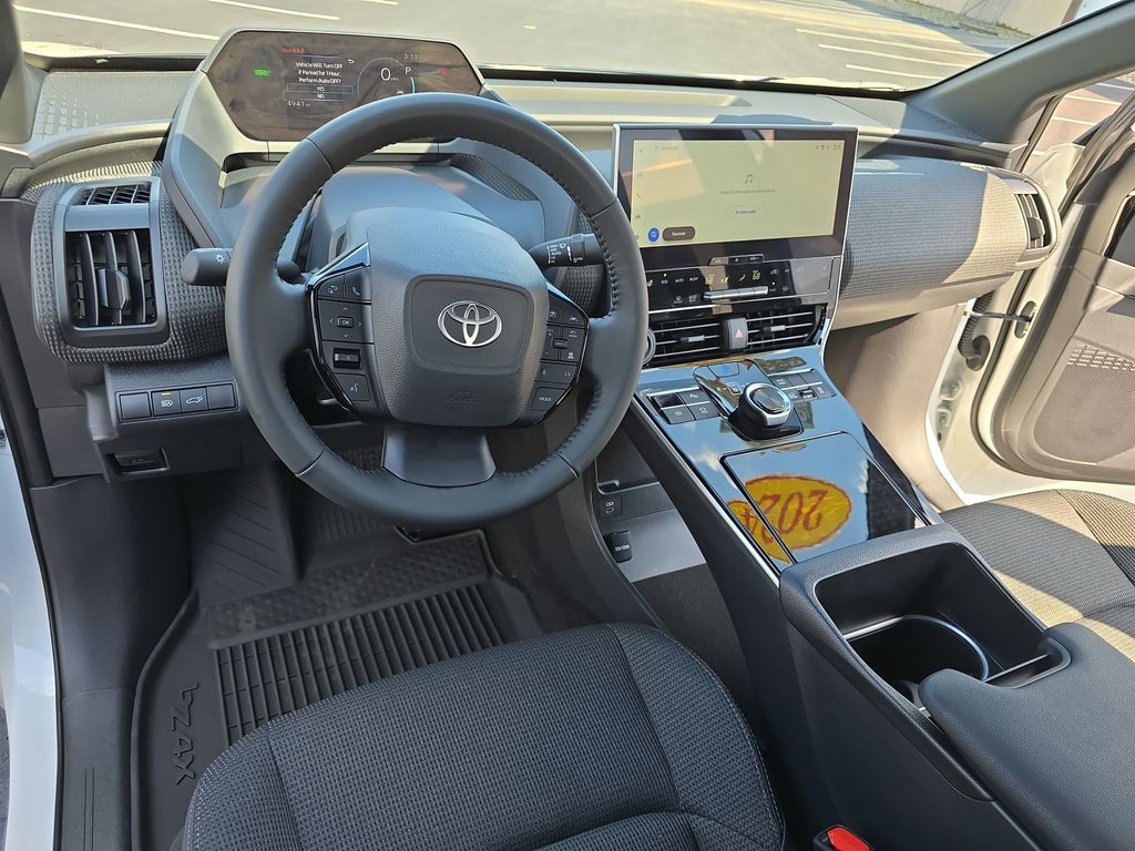 2024 Toyota bZ4X XLE photo 14