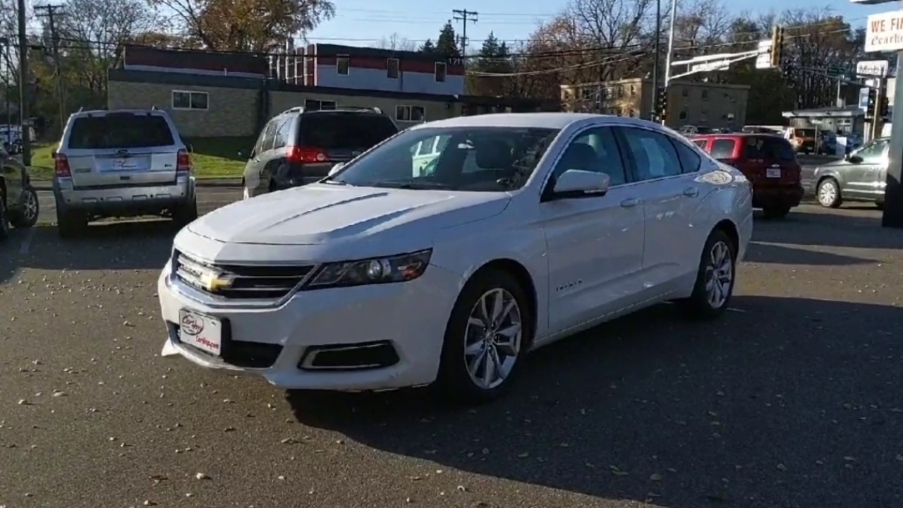 2017 Chevrolet Impala 1LT photo 2