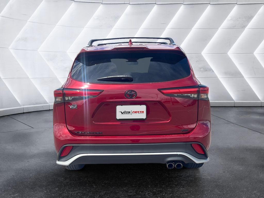 2023 Toyota Highlander XSE photo 5