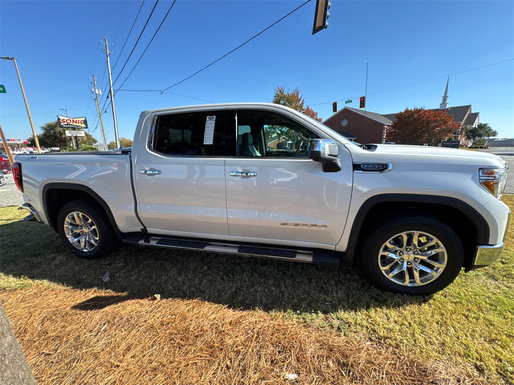 2021 Gmc Sierra 1500 SLT photo 2