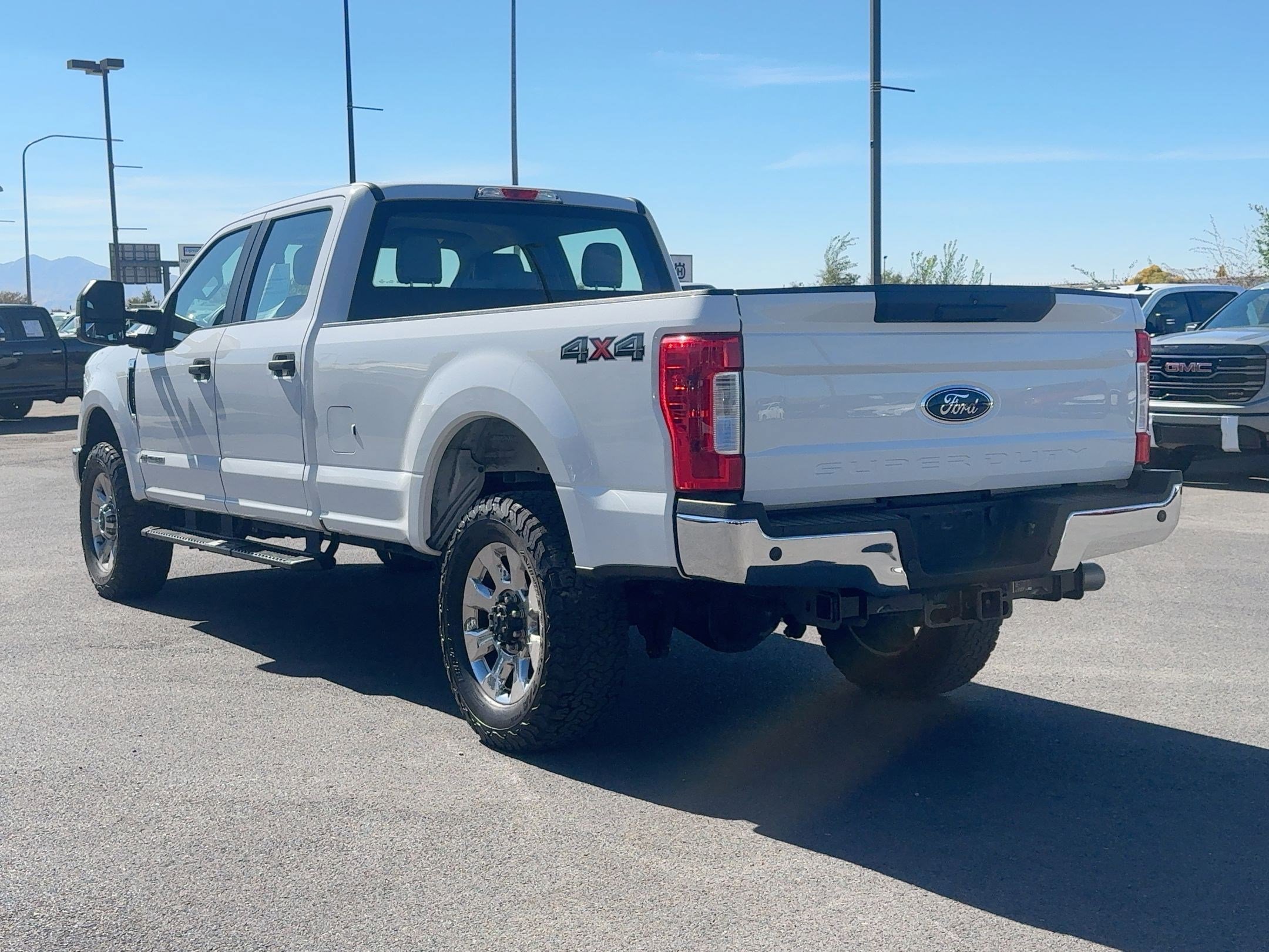 2017 Ford F-350 XL photo 3