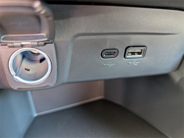 2025 Chevrolet Trax LT photo 23