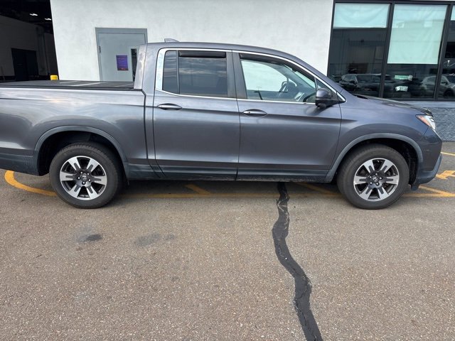 2017 Honda Ridgeline RTL-T photo 4