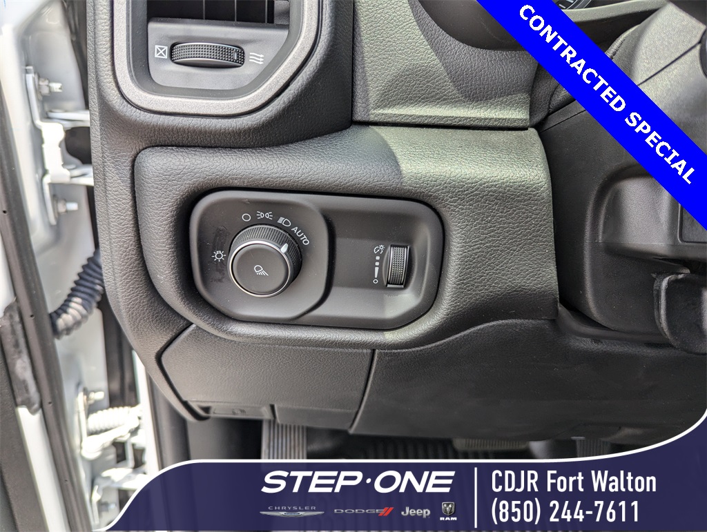 2023 Ram 2500 Tradesman photo 12