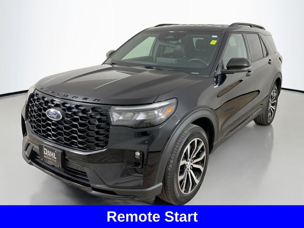 2025 Ford Explorer ST-Line photo 3