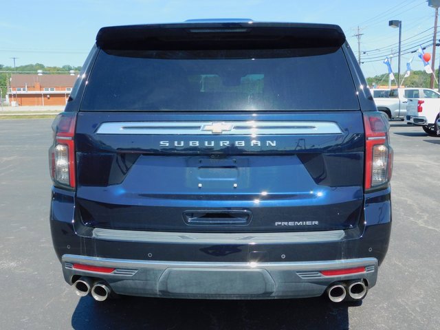 2024 Chevrolet Suburban Premier photo 5