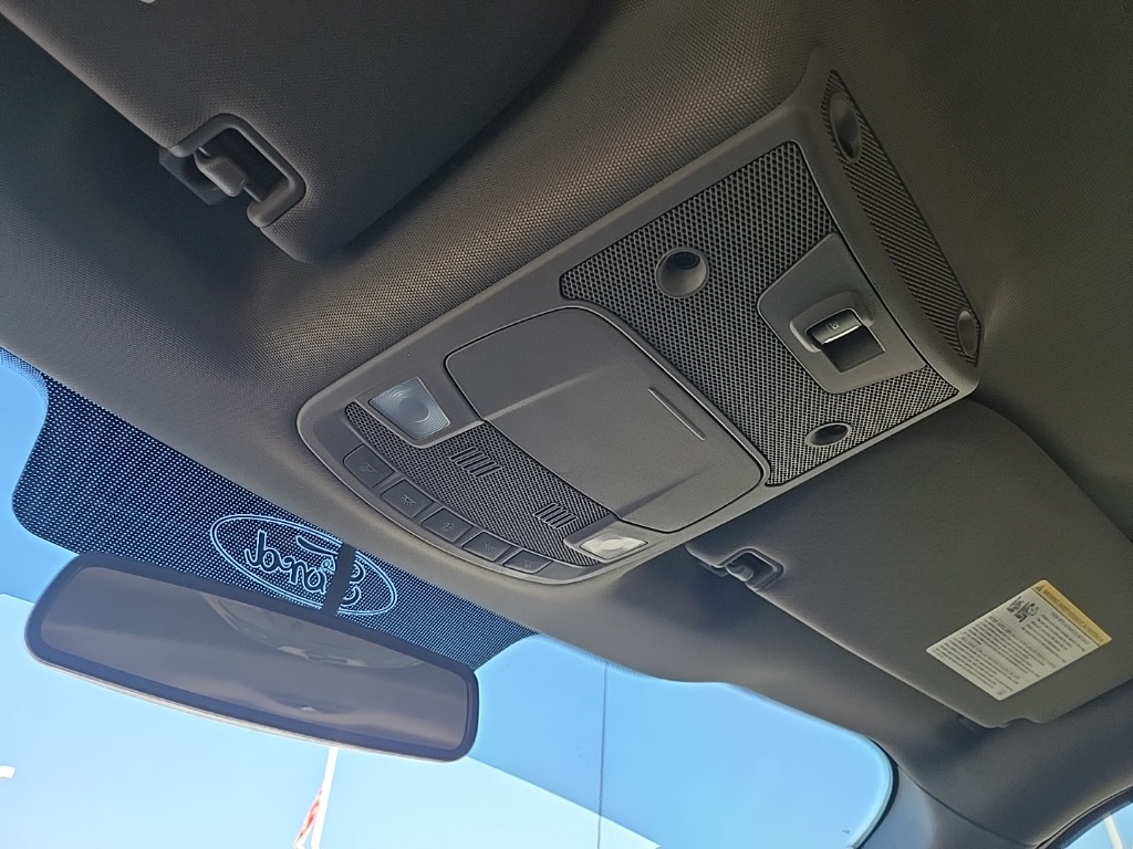 2018 Ford F-150 Lariat photo 18