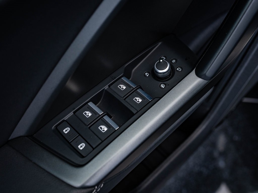 2022 Audi Q3 S line Premium Plus photo 18