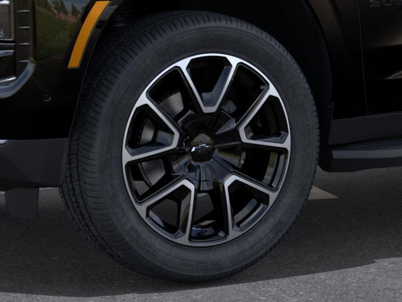 2025 Chevrolet Suburban RST photo 8