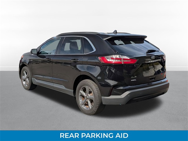 2022 Ford Edge SEL photo 4