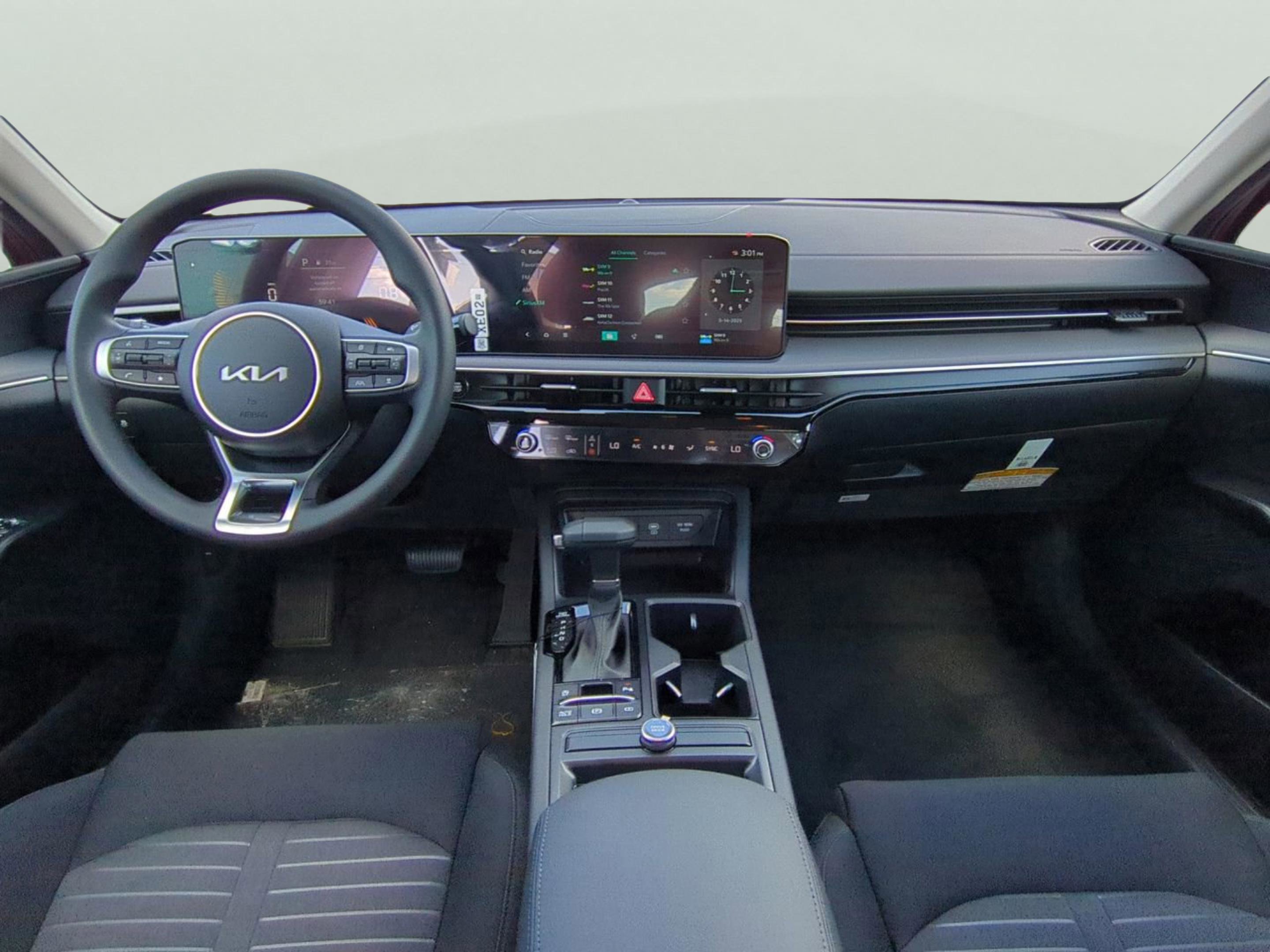 2025 Kia K5 LXS photo 23