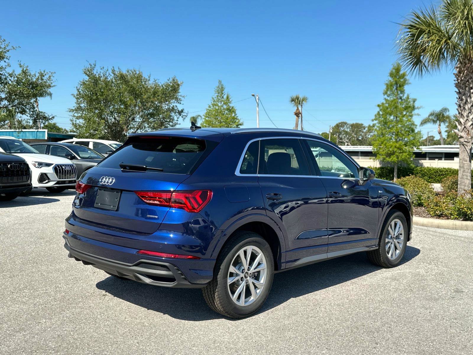 2025 Audi Q3 Premium Plus S line photo 4
