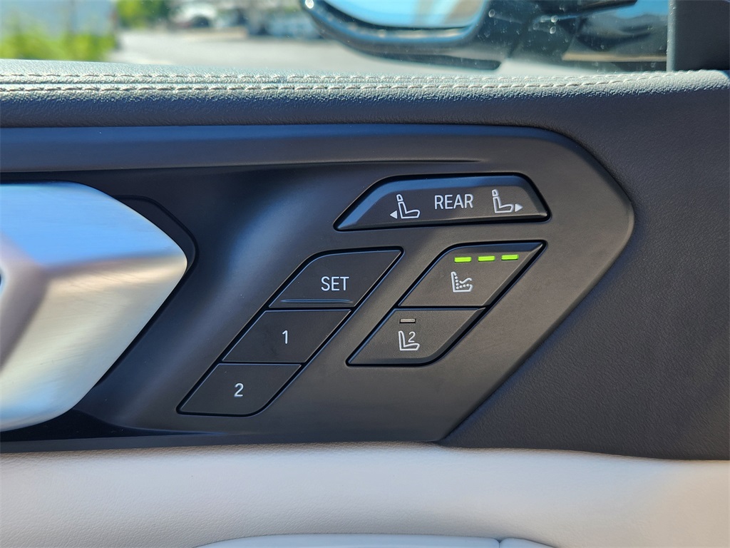 2025 Bmw X7 M60i photo 29