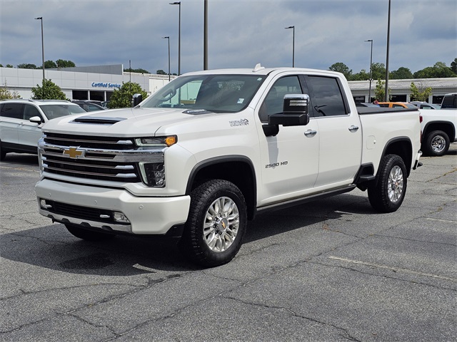 2022 Chevrolet Silverado 2500HD High Country photo 2